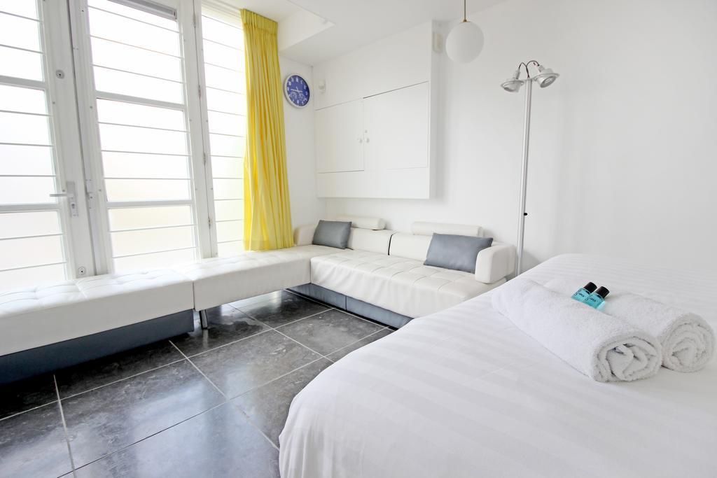 Ground Floor Canal Apartment Amsterdam Exterior photo